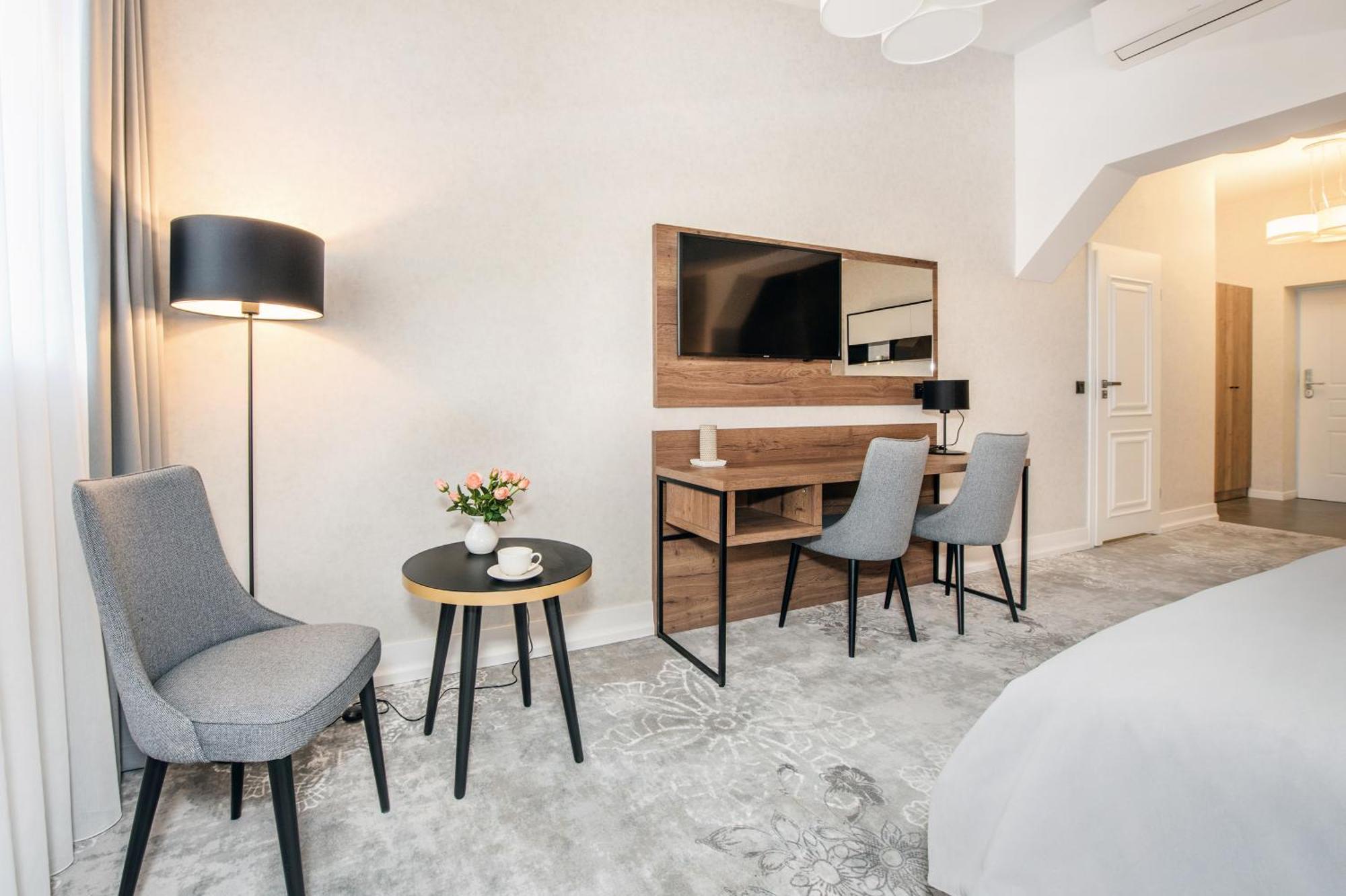 Vinfort Aparthotel Kraków Eksteriør billede