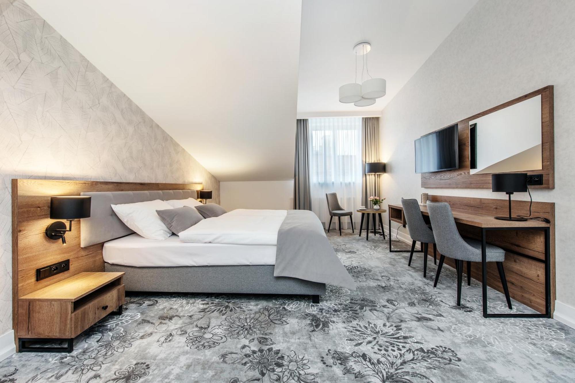 Vinfort Aparthotel Kraków Eksteriør billede